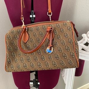 Gorgeous Dooney &Burke Purse